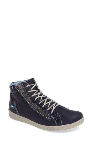 Women's Cloud Aika Zip Sneaker .5us / 38eu - Blue
