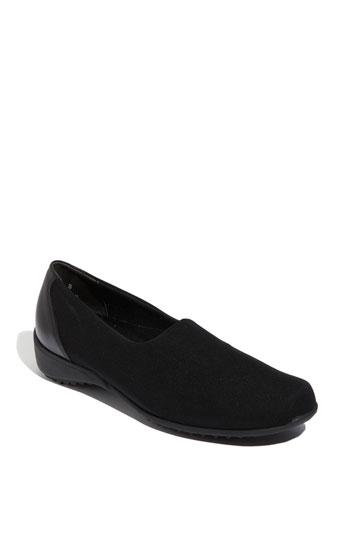 Women's Munro 'traveler' Slip-on .5 M - Black