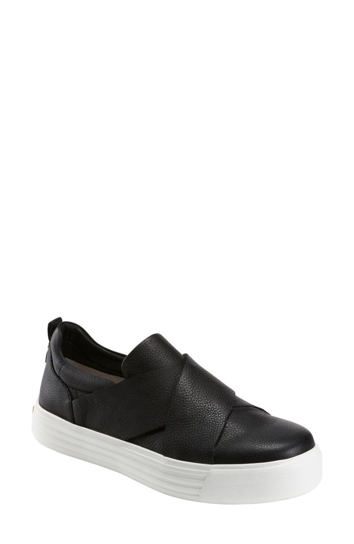 Women's Earth Clary Sneaker M - Black