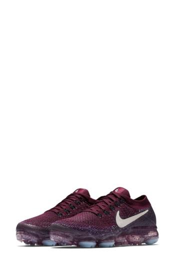 Women's Nikelab Air Vapormax Flyknit Running Shoe .5 M - Burgundy