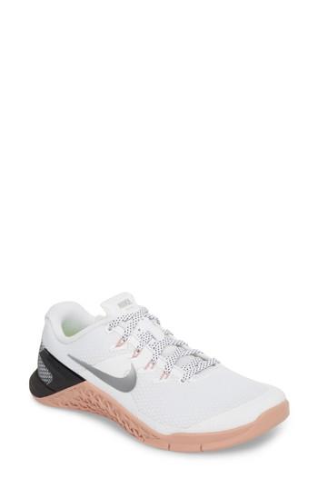 Women's Nike Metcon 4 Training Shoe M - White