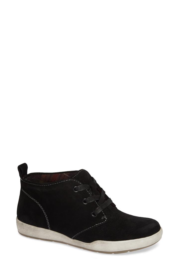 Women's Comfortiva Leawood Chukka Bootie .5 W - Black