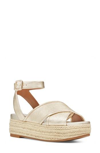Women's Nine West Showrunner Cross Strap Platform Sandal M - Metallic