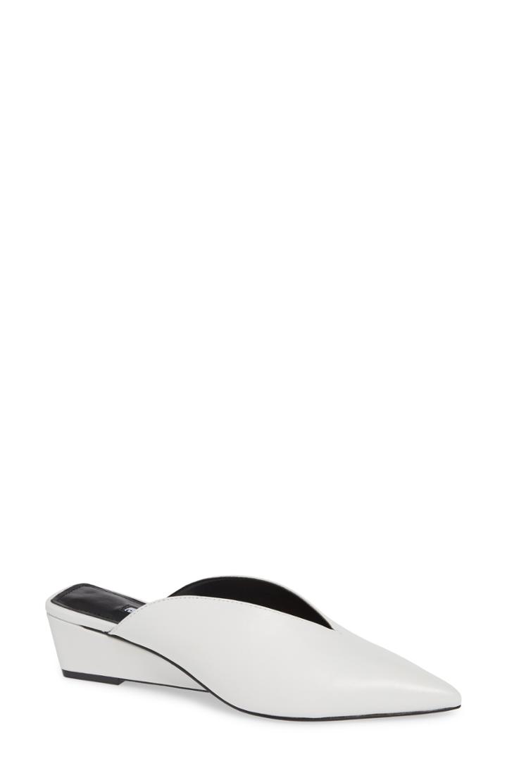 Women's Charles David Pyramid Mule .5 M - Beige