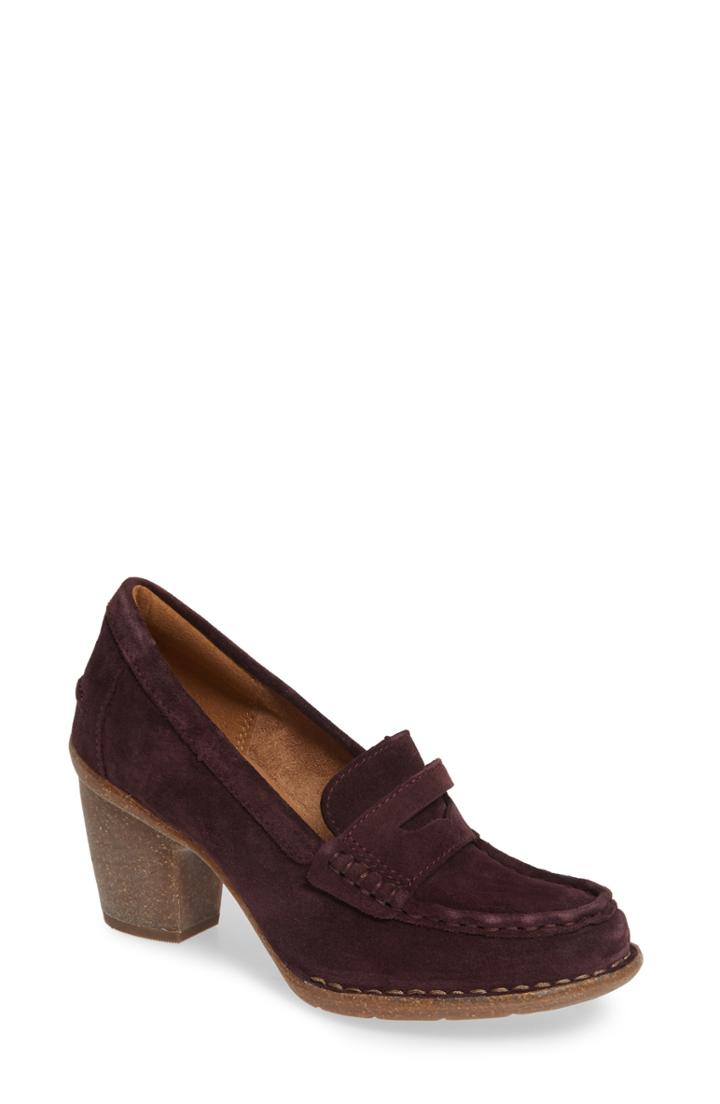 Women's Clarks Carletta Belle Pump .5 M - Burgundy