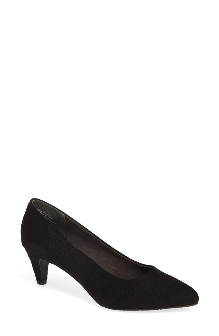 Women's Bc Footwear Karat Kitten Heel Pump .5 M - Black