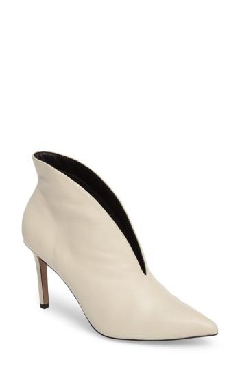Women's Topshop Hale Bootie .5us / 38eu - Ivory