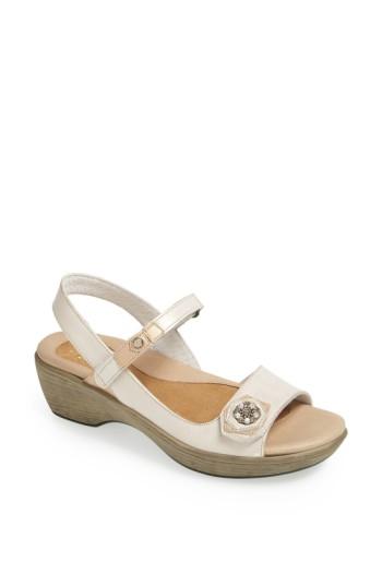 Women's Naot 'reserve' Sandal Us / 40eu - Beige