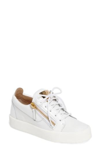 Women's Giuseppe Zanotti Low Top Sneaker M - White