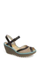 Women's Fly London Yumo Wedge Sandal .5-8us / 38eu - Beige