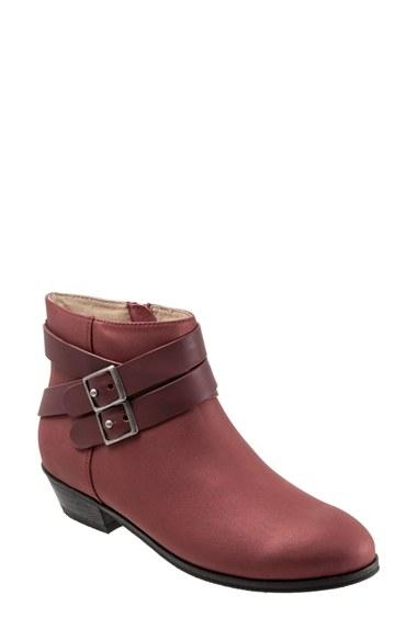 Women's Softwalk 'rancho' Bootie (women) .5 W - Red