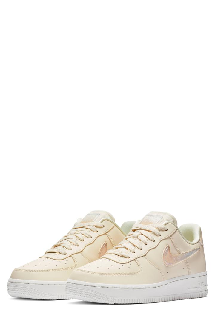 Women's Nike Air Force 1 '07 Se Premium Sneaker M - White