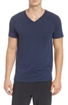 Men's Alo Triumph Raglan V-neck T-shirt