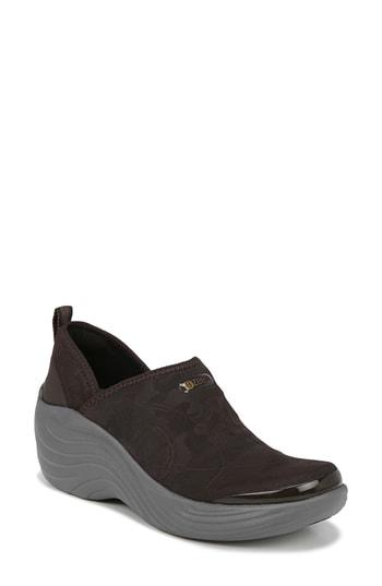 Women's Bzees Zsa Zsa Wedge Sneaker M - Brown