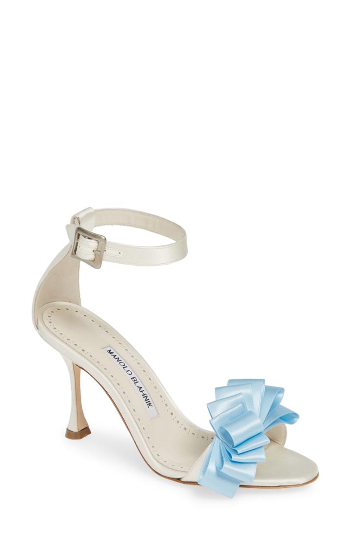 Women's Manolo Blahnik Vinkaos Ruffle Sandal Us / 38eu - Ivory