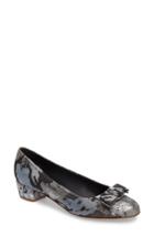 Women's Salvatore Ferragamo Vara Metallic Pump C - Black