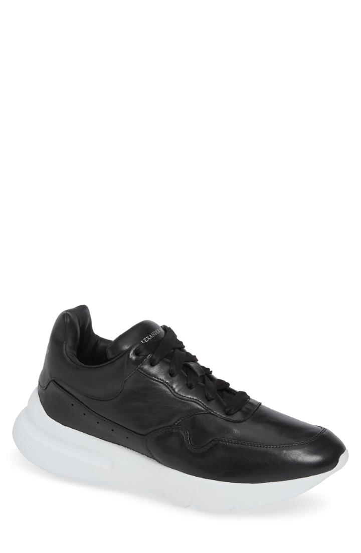 Men's Alexander Mcqueen Oversized Runner Sneaker Us / 43eu - White