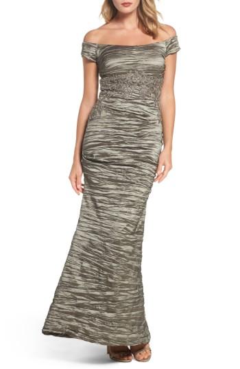 Women's Alex Evenings Off The Shoulder Crinkle Satin Trumpet Gown