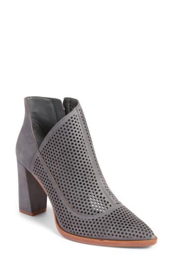 Women's Vince Camuto Levesna Bootie M - Grey