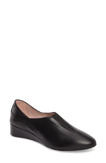 Women's Taryn Rose Carmela Wedge Pump .5 M - Black