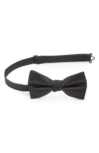 Men's Topman Solid Twill Bow Tie, Size - Black