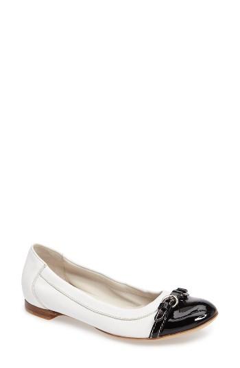 Women's Agl Cap Toe Ballet Flat Us / 39eu - White