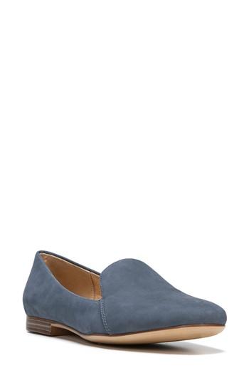 Women's Naturalizer Emiline Flat Loafer .5 W - Blue