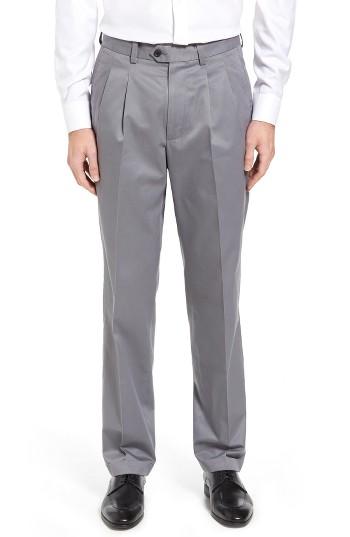 Men's Nordstrom Men's Shop Classic Smartcare(tm) Supima Cotton Pleated Trousers X 32 - Grey