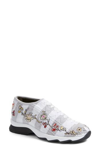 Women's Fendi Marie Antoinette Sneaker .5us / 36eu - White