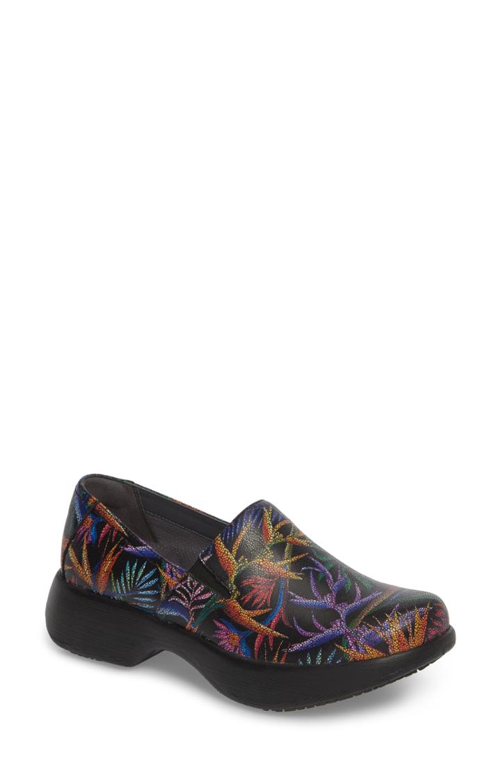 Women's Dansko Winona Slip-on Clog .5-9us / 39eu M - Black