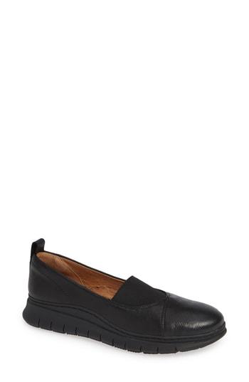 Women's Vionic Linden Loafer M - Black