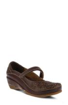 Women's L'artiste Finlandia Pump .5-8us / 38eu - Brown