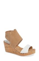 Women's Pelle Moda Katt Wedge Sandal .5 M - White