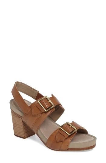 Women's Hush Puppies Leonie Mariska Buckle Sandal M - Brown
