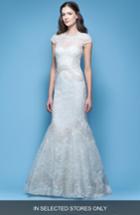 Women's Carolina Herrera Jessica Illusion Cap Sleeve Chantilly Lace Mermaid Gown, Size - Ivory