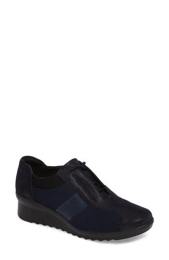 Women's Clarks Caddell Fly Sneaker .5 N - Blue