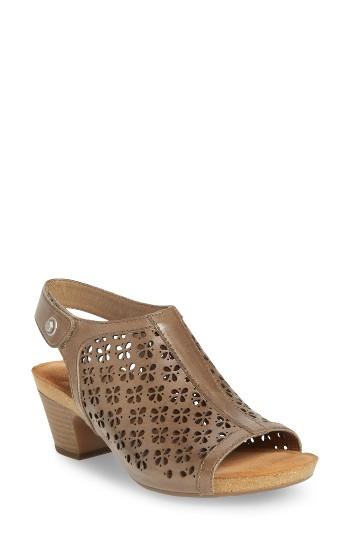 Women's Josef Seibel Ruth 33 Cutout Slingback Sandal -7.5us / 38eu - Beige