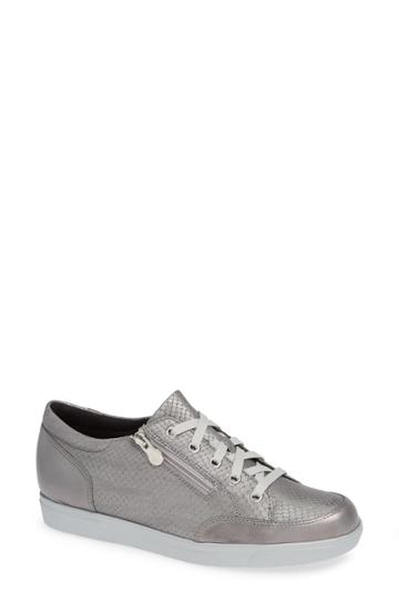 Women's Munro Gabbie Sneaker .5 N - Grey