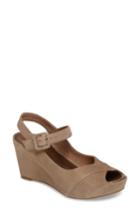 Women's Johnston & Murphy Tara Platform Wedge Sandal .5 M - Beige