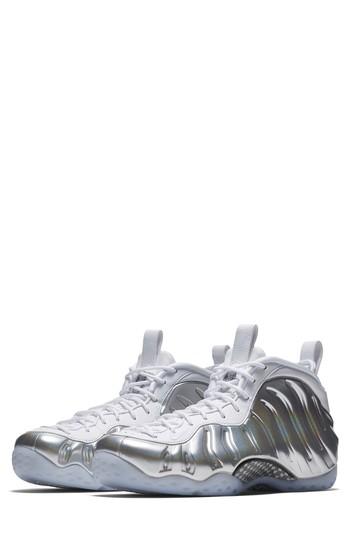 Women's Nike Air Foamposite One Sneaker