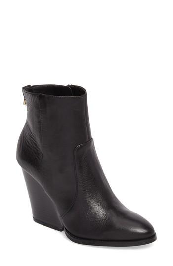 Women's Calvin Klein Caralena Bootie M - Black