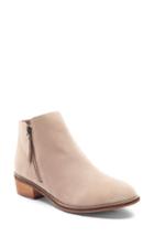 Women's Blondo Linda Waterproof Bootie .5 M - Brown