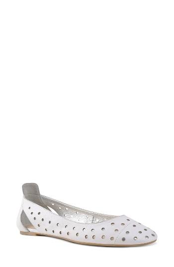 Women's Nine West Marie Skimmer Flat M - White