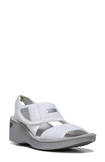 Women's Bzees Aloha Sandal M - White
