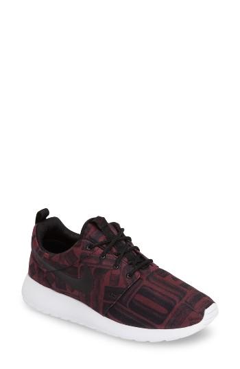 Women's Nike Roshe One Sneaker