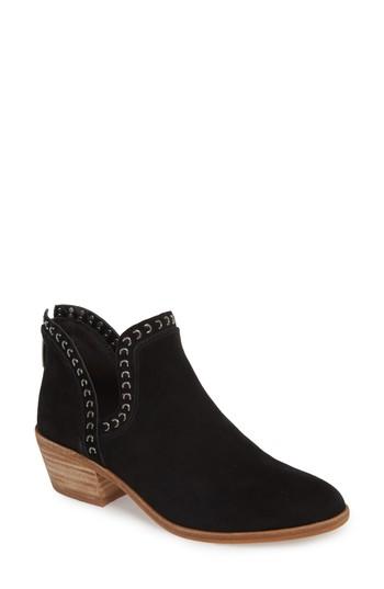 Women's Vince Camuto Prafinta Boot .5 M - Black