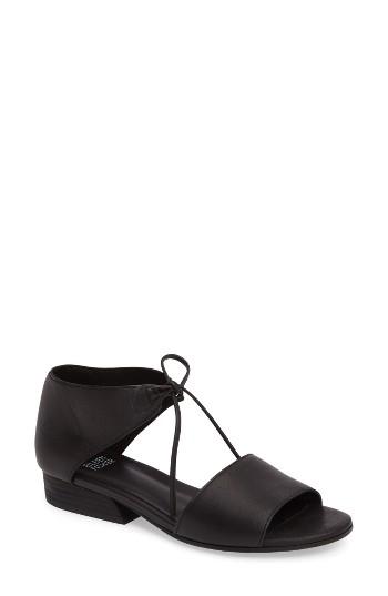 Women's Eileen Fisher Ely Sandal M - Black