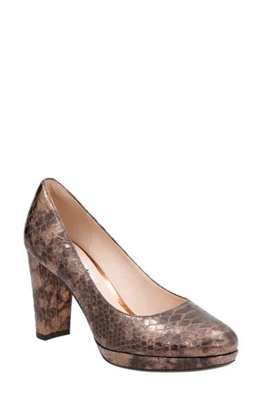Women's Clarks Kendra Sienna Almond Toe Pump M - Beige