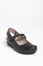 Women's Otbt 'springfield' Flat