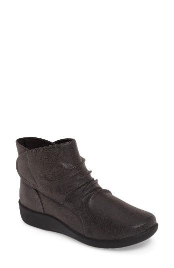 Women's Clarks Sillian Sway Boot M - Grey